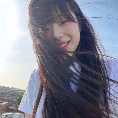 驼背人与舞女
